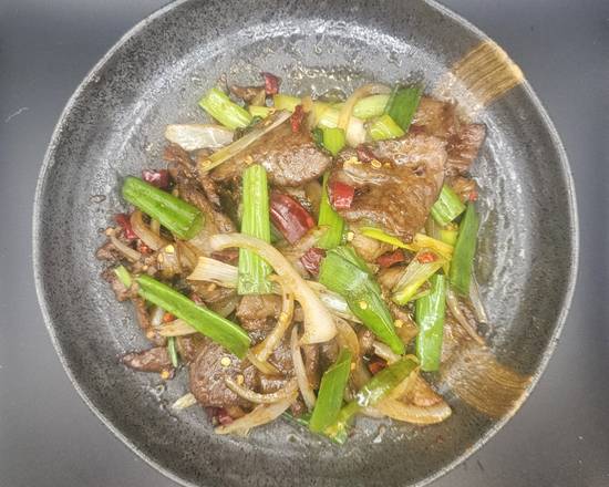 E2. Mongolian Beef / 蒙古牛肉